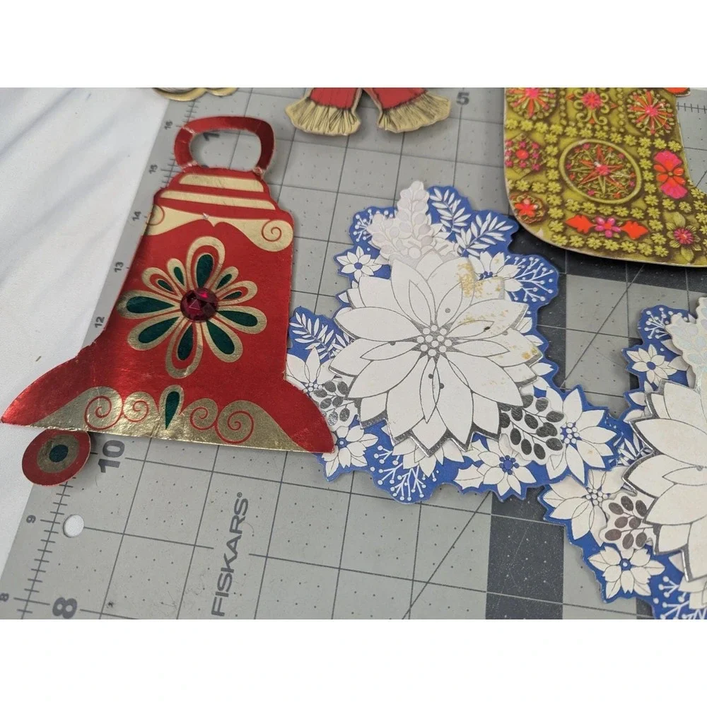 Hallmark Vintage Cards Christmas Decor Hanging Paper Metallic‎ Foil Lot
